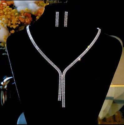 Modern Design Silver Plated Necklace Set